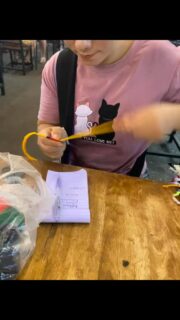 Ich habe mir endlich ein Armband von Kolumbien in Thailand machen lassen #thailand #reisen #weltreise #auswandern #reisevlog #reisenmachtgl #reiseblogger #urlaub #reisetipps #geheimtipp #fernweh #reiselust #reiseziele #abenteuer