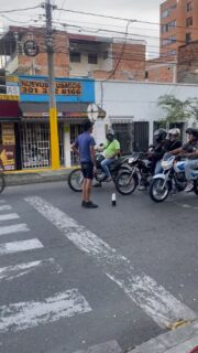 🪄 Zauberkünstler auf der Straße in #Kolumbien #medellin #künstler #zaubern #magic #reiseblogger