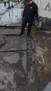 Was für ein "Gehweg" in Indonesien😟!
#auswandern #frankysodyssey #Indonesien #Jakarta