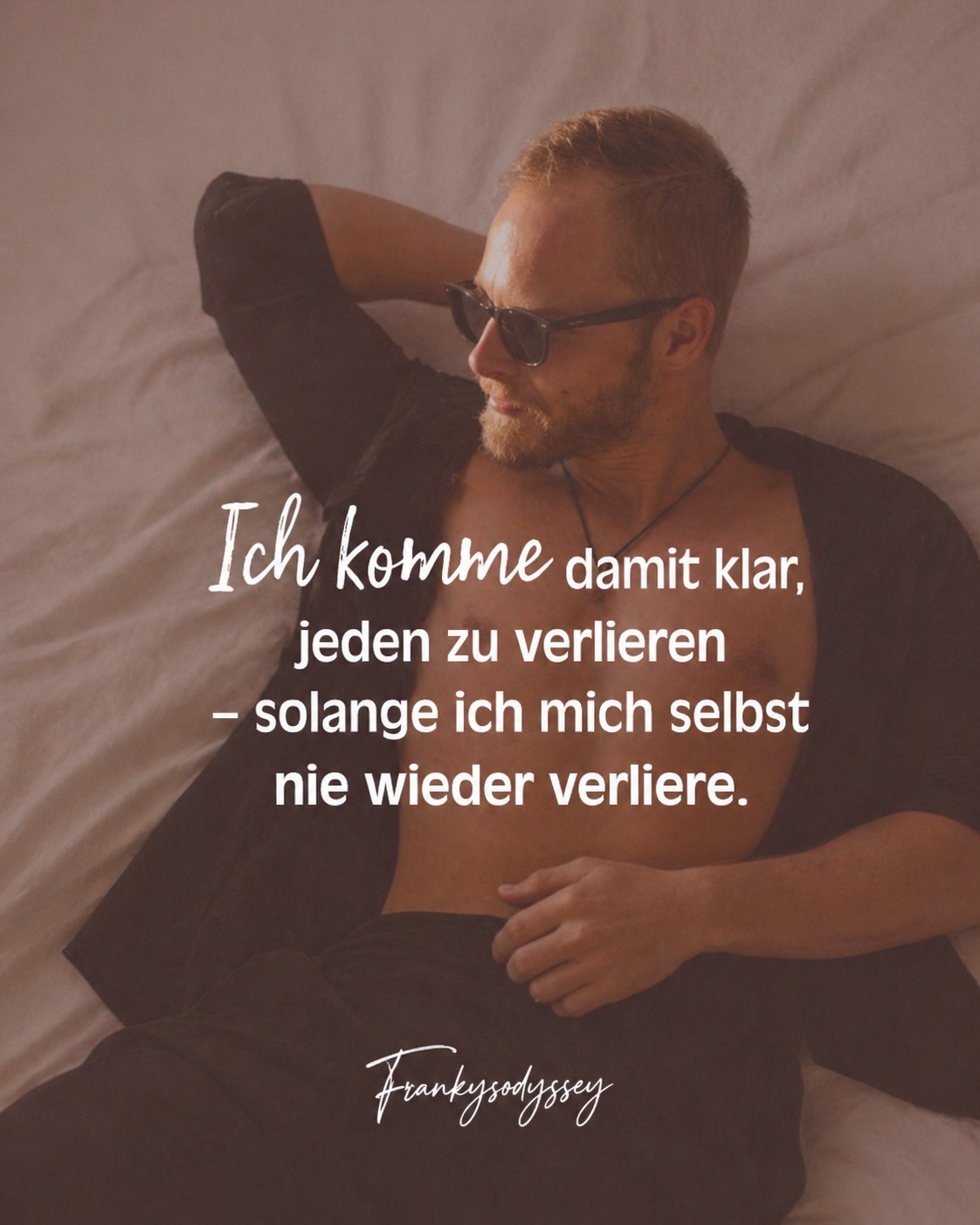 Ich habe nicht mein Zuhause verlassen – ich habe mein altes Leben verlassen.
Manchmal ist der größte Schritt im Leben nicht, irgendwo anzukommen – sondern den Mut zu haben, alles hinter sich zu lassen, was einen klein hält.
Auswandern bedeutet nicht nur, ein anderes Land zu wählen.
Es bedeutet oft auch, sich von Erwartungen, Druck und dem endlosen Hamsterrad zu befreien.
Reisen zeigt dir die Welt.
Aber noch wichtiger: Es zeigt dir, wer du wirklich bist.
Du kannst vieles verlieren – Orte, Menschen, Sicherheiten.
Doch solange du dich selbst nicht verlierst, ist jeder Neuanfang auch eine neue Freiheit. ✨
#Auswandern #RausAusDemHamsterrad #Reisefreiheit #Neuanfang #Selbstfindung