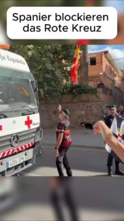 Spanier hindern das Rote Kreuz daran, Ceuta zu betreten, um den Invasoren zu helfen.