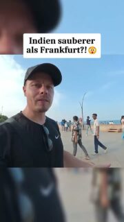 In Frankfurt ist es dreckiger?!😟
Warum wirkt Indien an vielen Orten so dreckig? 🇮🇳🗑️
Ein Grund ist die enorme Menge an Müll, die durch Bevölkerungswachstum und schnelle Urbanisierung entsteht. Gleichzeitig fehlen in vielen Regionen noch funktionierende Systeme für Mülltrennung, Sammlung und Entsorgung. Auch fehlendes Umweltbewusstsein und falsche Entsorgung spielen eine Rolle.
Aber: Indien versucht seit Jahren gegenzusteuern. Mit der Swachh Bharat Mission investiert die Regierung unter anderem in Müllsammlung, Mülltrennung, Recycling und sauberere Dörfer und Städte. Allein die zweite Phase des Programms wurde mit rund 1,4 Billionen Rupien ausgestattet.
Indien ist also nicht untätig, aber die Herausforderung ist bei über 1,4 Milliarden Menschen einfach gigantisch.
abonniere  @Frankysodyssey  für mehr Reisecontent! 
#indien #shorts #vlog #asia #asien